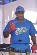 Virender Sehwag launches rasna in Mumbai on 10th March 2012 (64).JPG
